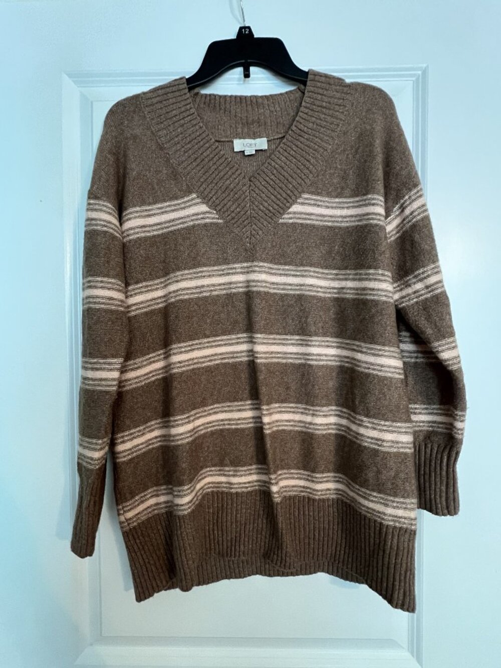 Loft Outlet hip length sweater - brown/light pink - Size Large